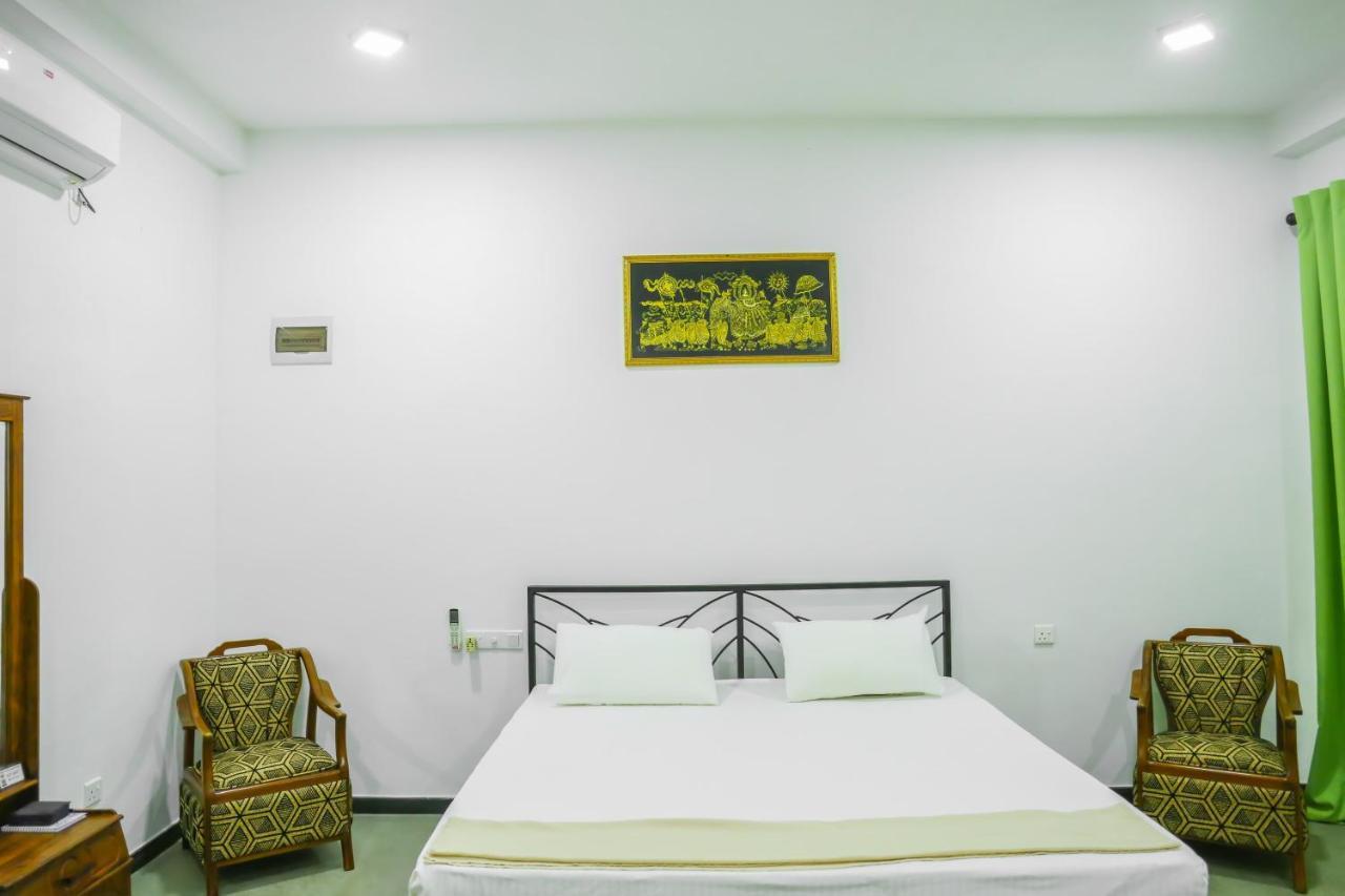 Sandy Palms Guesthouse Hikkaduwa Exterior photo