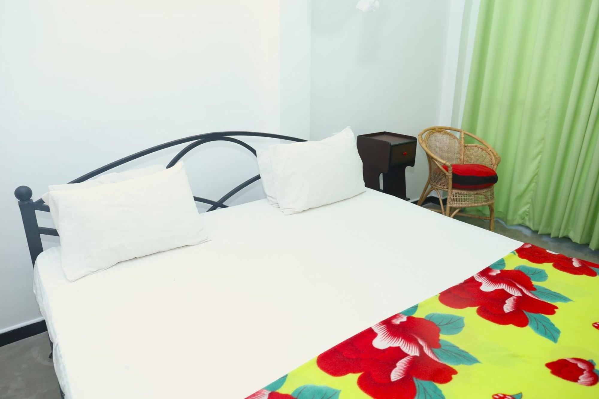 Sandy Palms Guesthouse Hikkaduwa Exterior photo