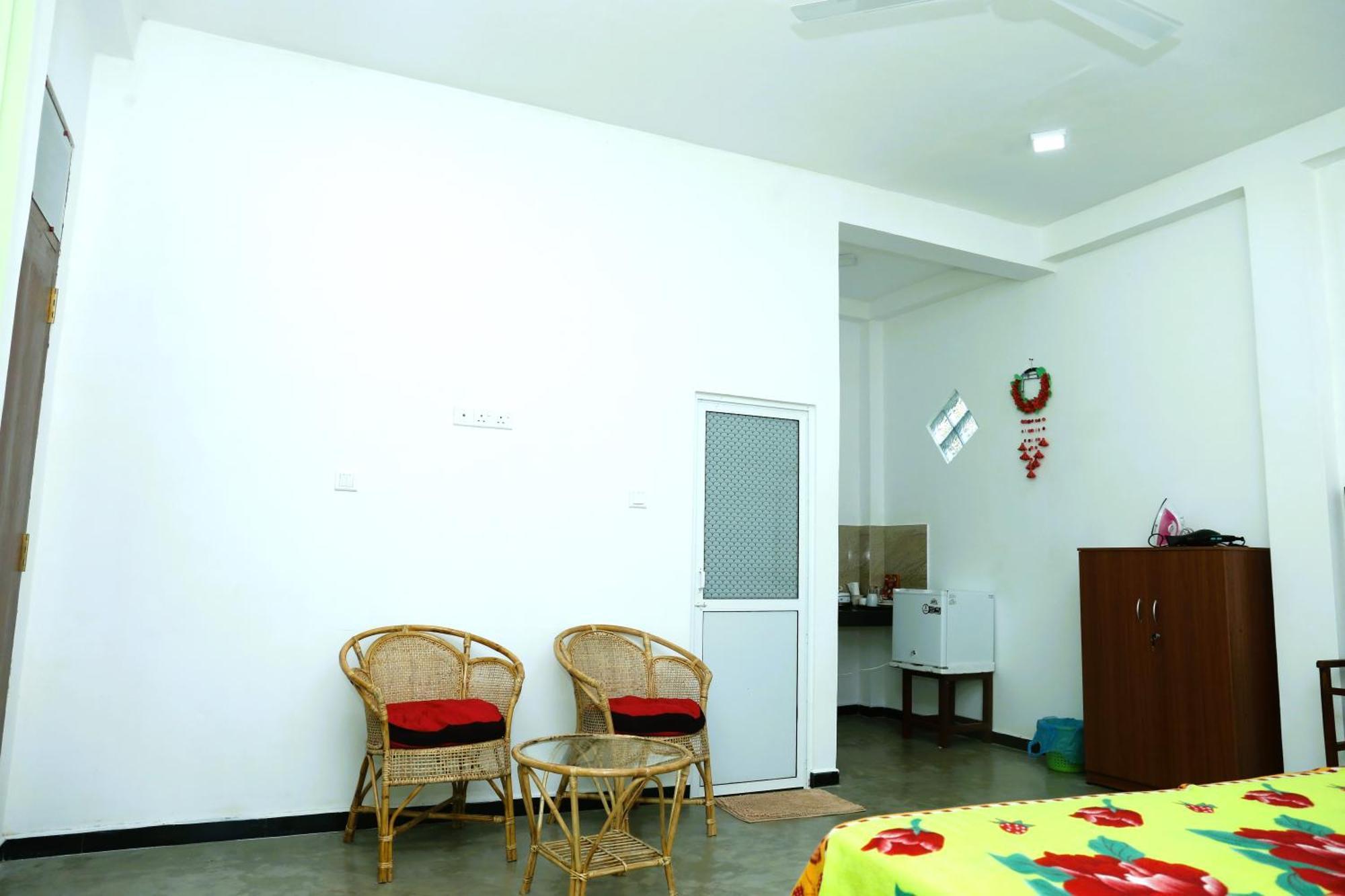 Sandy Palms Guesthouse Hikkaduwa Exterior photo